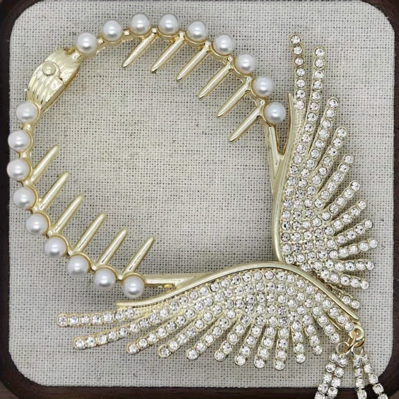 1pc Innovative Sparkling Butterfly Wings Tassel Hair Clip - Elegant Rhinestone And Decorative Ponytail, Chic Headwear for Women And s, Cute\u002Fsweet Style, Special Occasion Accessory, Perfect Gift for Wife, Daughter, Mother, Friend!