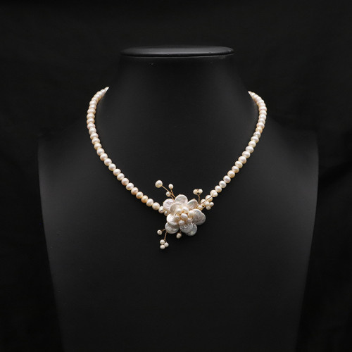 New Designer Luxury Baroque Pearl Flower Women's Collarbone Chain Fashion Pearl Zircon Flower Sweet Romantic Women's Necklace