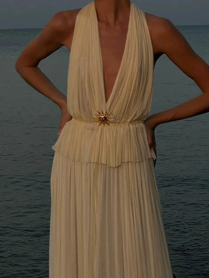 Women's Backless Halter 2 Piece Set – Deep V Top & Pleated Skirt Outfit