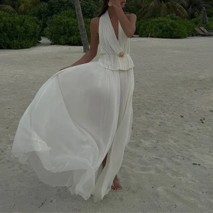 Women's Backless Halter 2 Piece Set – Deep V Top & Pleated Skirt Outfit