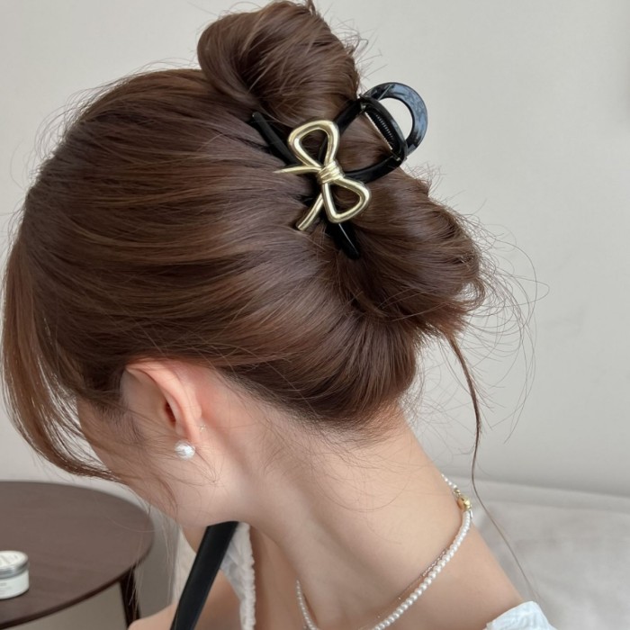 Elegant Metallic Ribbon Bow Hair Clip with Shark Clip - Stylish High-End Hair Accessory for Women, Secure Hold for Updos, Ponytails, Buns & Braids, Durable Metal Design for Weddings, Parties & Formal Events, Hair Accessories for Updos, Party Hairpiece, Sophisticated Style, Metallic Finish