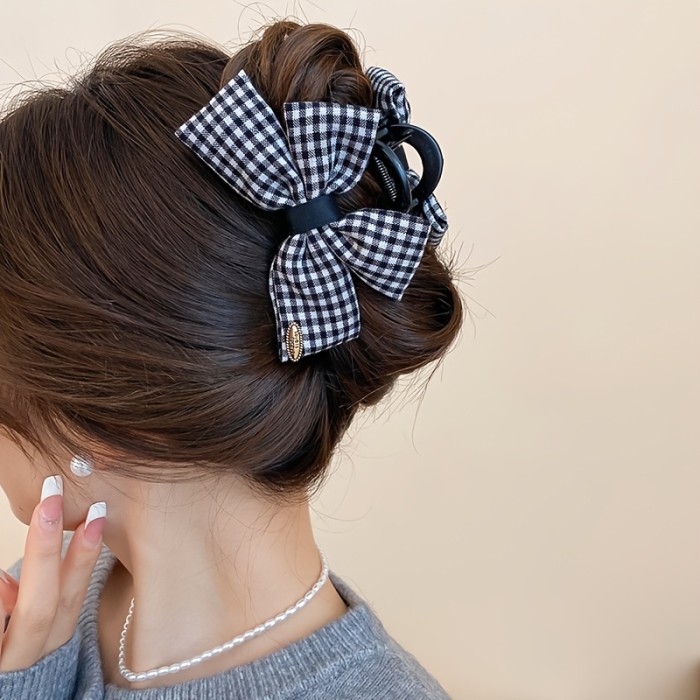Elegant Hair Clip Elegant Double-Sided Gingham Bow Acrylic Hair Clip - Medium Size Black & White Checkered Hair Claw Clip for Women, Secure Hold for Casual & Formal Hairstyles, Sleek Design, Single
