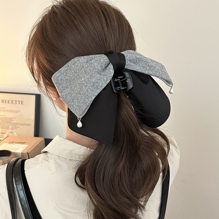 🎀French Vintage Velvet Bow Hair Clip 💕 Elegant High-End Hair Accessory for Autumn & Winter