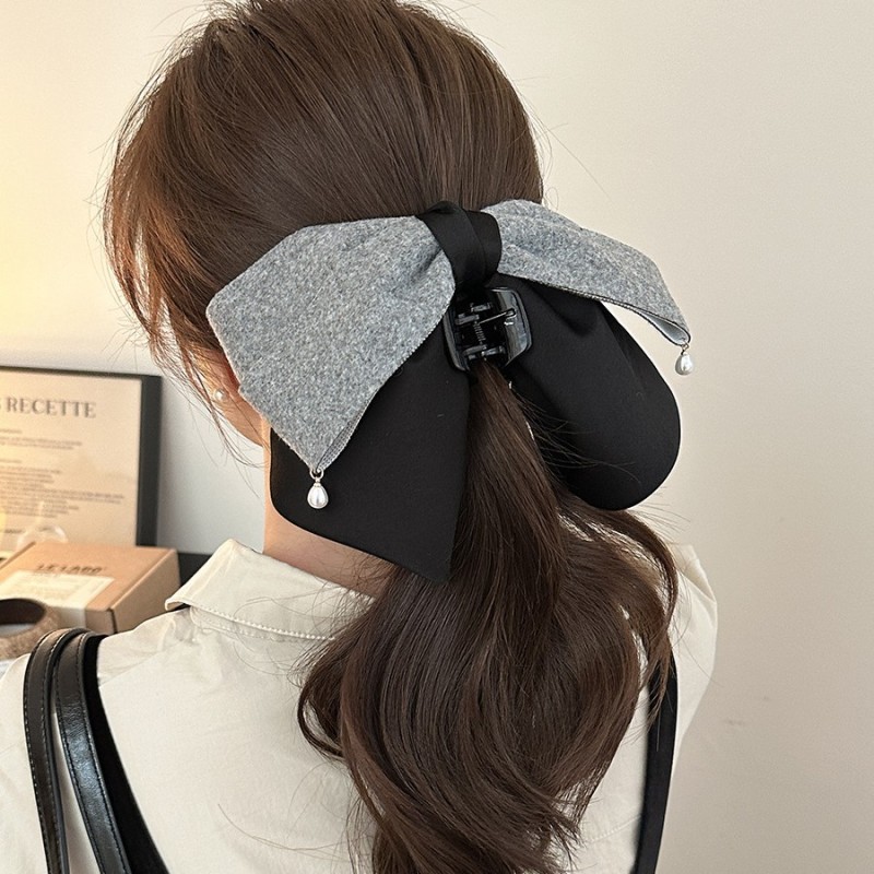 🎀French Vintage Velvet Bow Hair Clip 💕 Elegant High-End Hair Accessory for Autumn & Winter