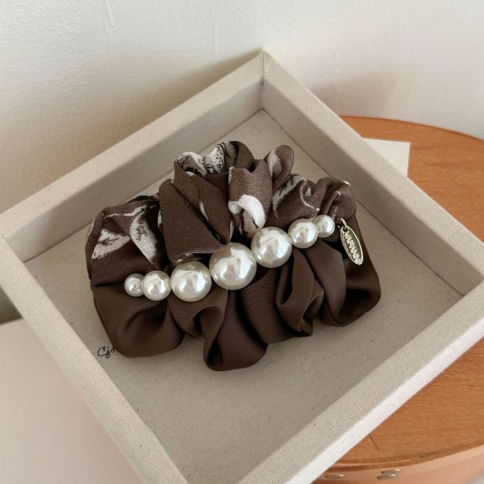 Elegant Vintage Hair Clip - One-Sided Spring Clamp with Faux Imitation Pearl Accent, Hold for 's Updos, Ponytails, Buns - Formal & Everyday Hairstyles - Hair for