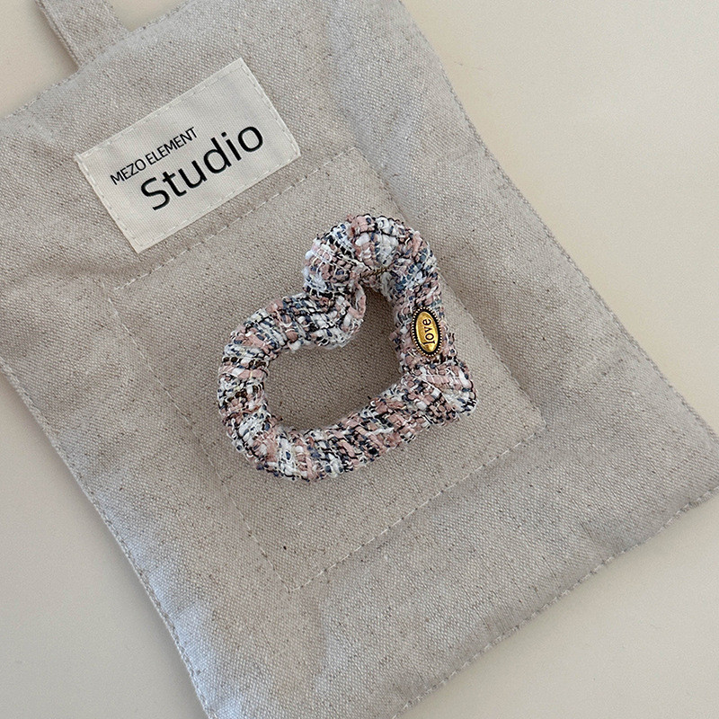 💕Elegant Heart Hair Clip 💫 Korean-Style Half-Updo Accessory for Women