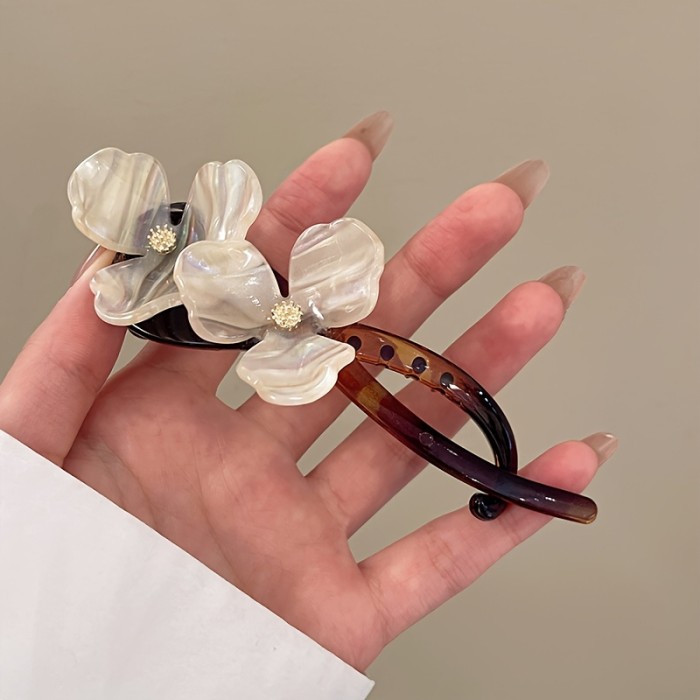 🌸4pcs Elegant Flower Twist Hair Clips ✨ Durable No-Damage Hairpins for Women’s Updos & Daily Styles
