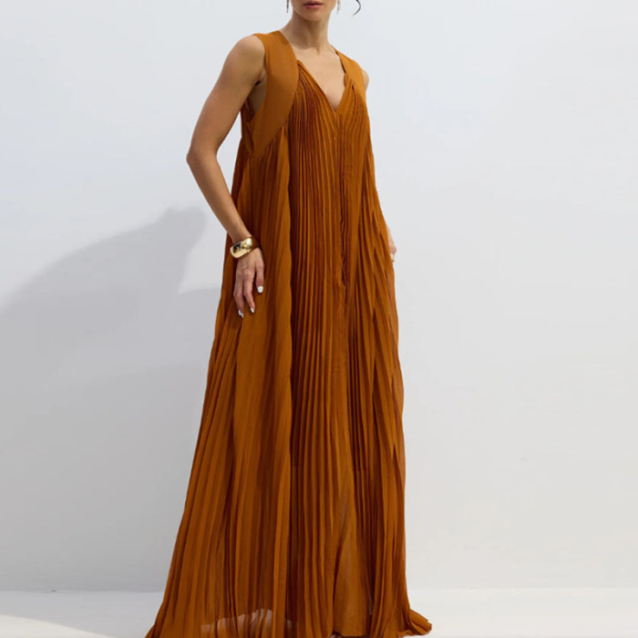 Women's V-neck Pleated Robe Dress Sexy Sleeveless Hollow Out Summer Camisole Dress Simple Solid Color Vacation Swing Long Dress