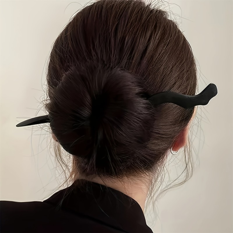 Single Elegant Ebony-like Hair Clip - Bun Hairstyle Clip, Secure Hold for Updos, Parties, Weddings, Everyday - Minimalist Hairpin for Women, Cute Hair Clips, Wedding Accessories, Integrated Resin Design