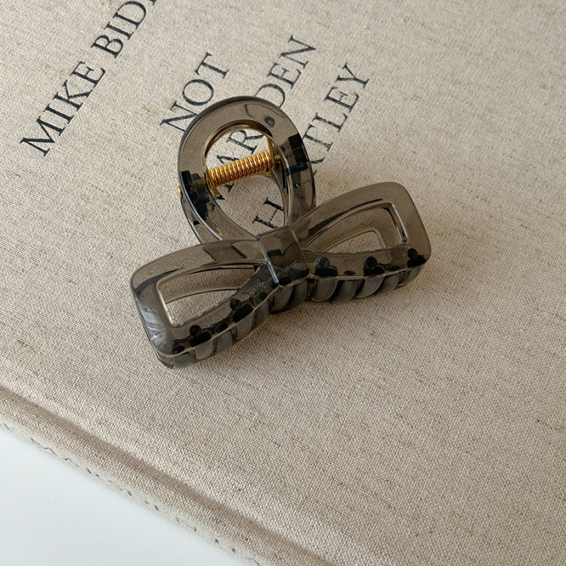 🎀 Elegant Bowknot Hair Claw Clip – Vintage Acrylic Charm with Golden Accent 🎀