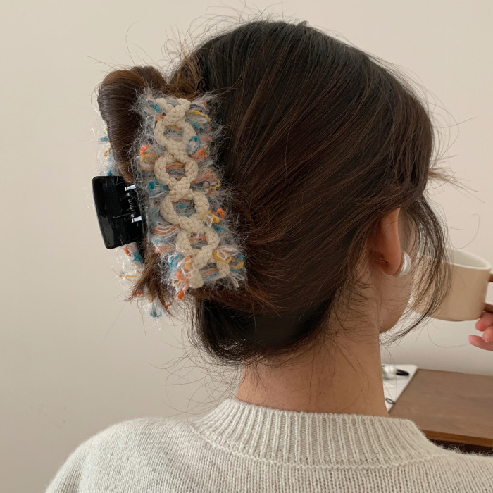 ✨ Large Matte Hair Claw Clip – Non-Slip Shark Grip for Elegant Updos & Daily Styling