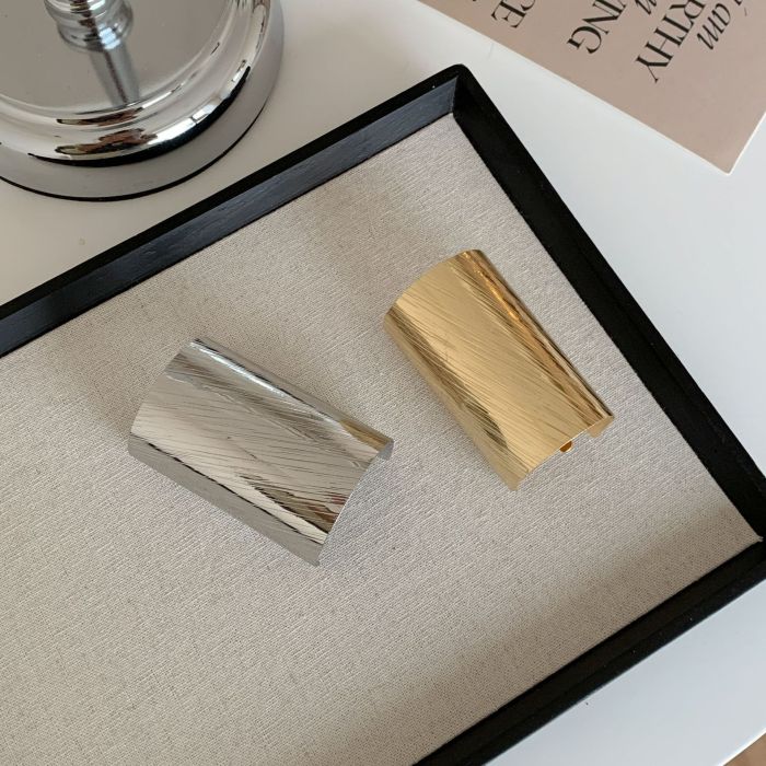 Minimalist Metal Cylinder Hair Clip ✨ | Heavy-Duty Non-Slip Grab for Sleek Updos