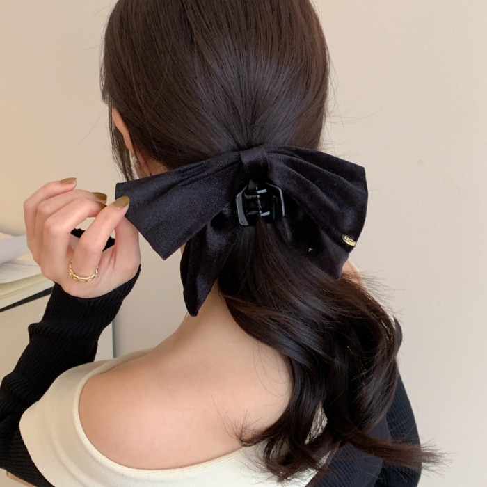 🎀 Luxury Velvet Bow Shark Clip – Elegant Deep Purple Hairpin for Buns, Ponytails & Formal Styling 🎀