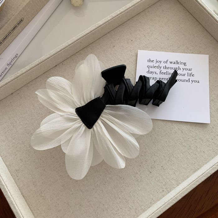 🎀 Elegant Black Bow Hair Clip with White Ribbon – Classic Formal Hair Accessory