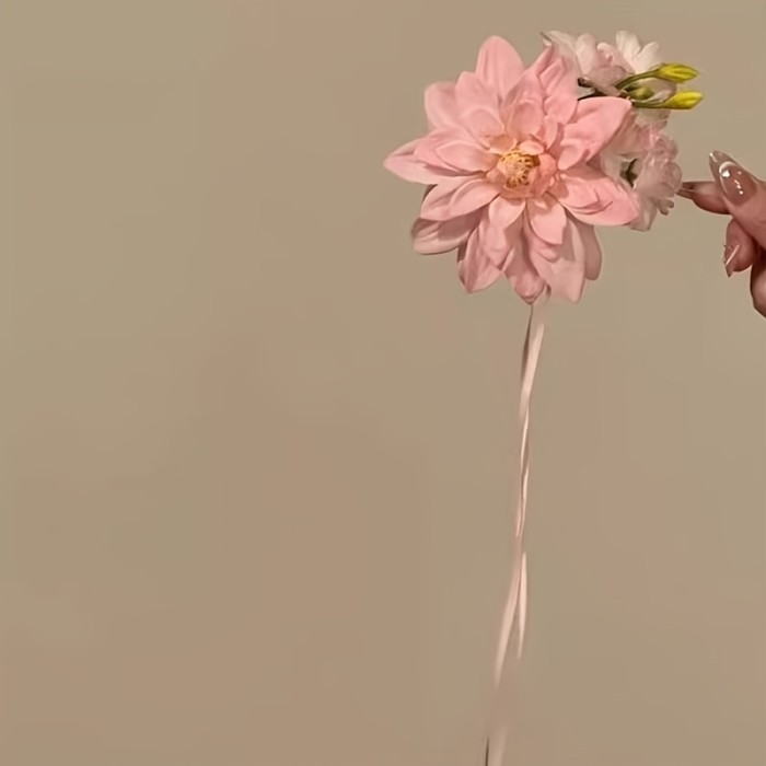 🌼 Retro Lily Flower Hair Clips – French Countryside Elegance in Bloom