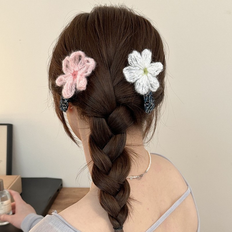 Single Retro Knitted Flower Hair Clip for Women - Japanese Style Sweet & Cute Side Bangs Duckbill Clip, Pastel Floral Hair Accessory for Casual & Formal Occasions