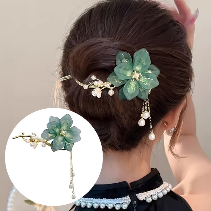 Vintage Lily Hairpin 🌿 | Green Lily-of-the-Valley Clip with Tassel & Beaded Elegance