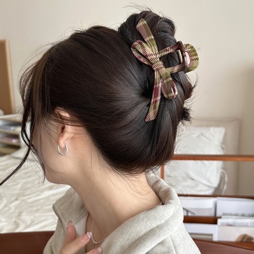 ✨ Large Plaid Shark Clip 🍂 | Elegant Red & Green Hair Accessory for Updos & Buns
