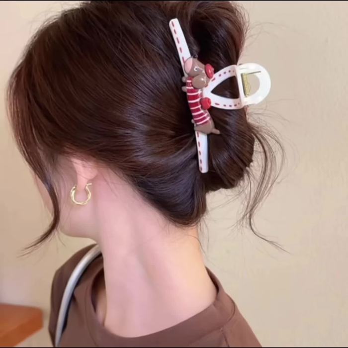 Cute Cartoon Hair Clip Women's Elegant 2025 New Style Large Hair Volume Shark Clip Hairpin Hair Accessories
