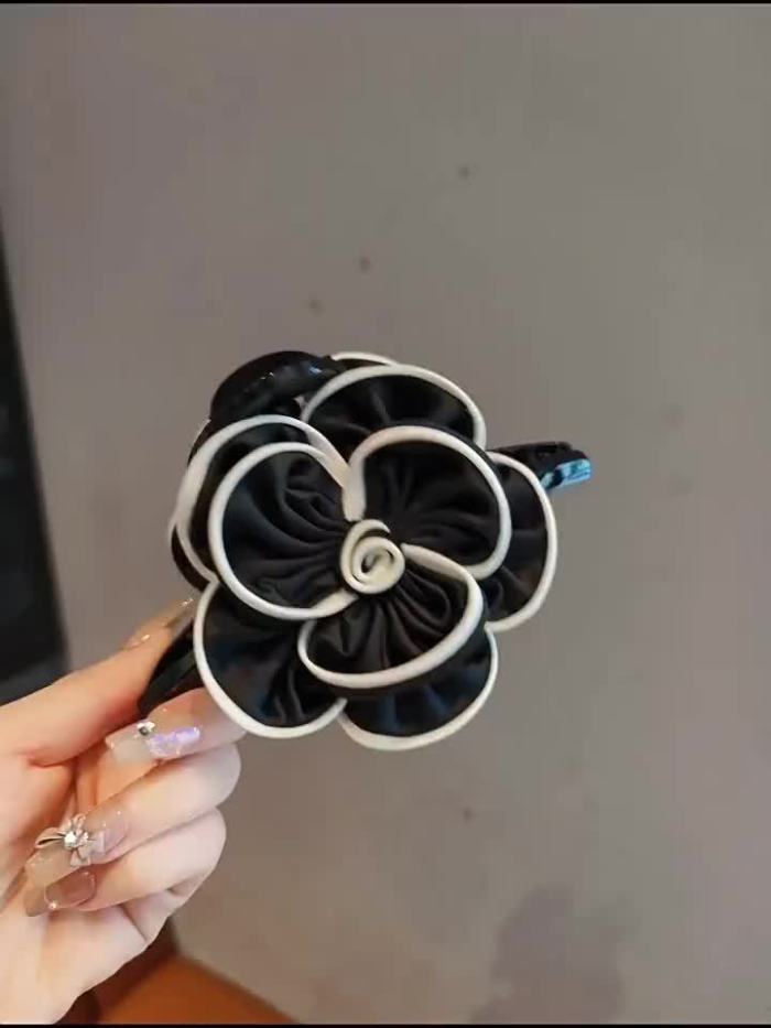 ✨ Elegant Teardrop Flower Hair Clip 🌸 | Large Black & White Accessory for Updos