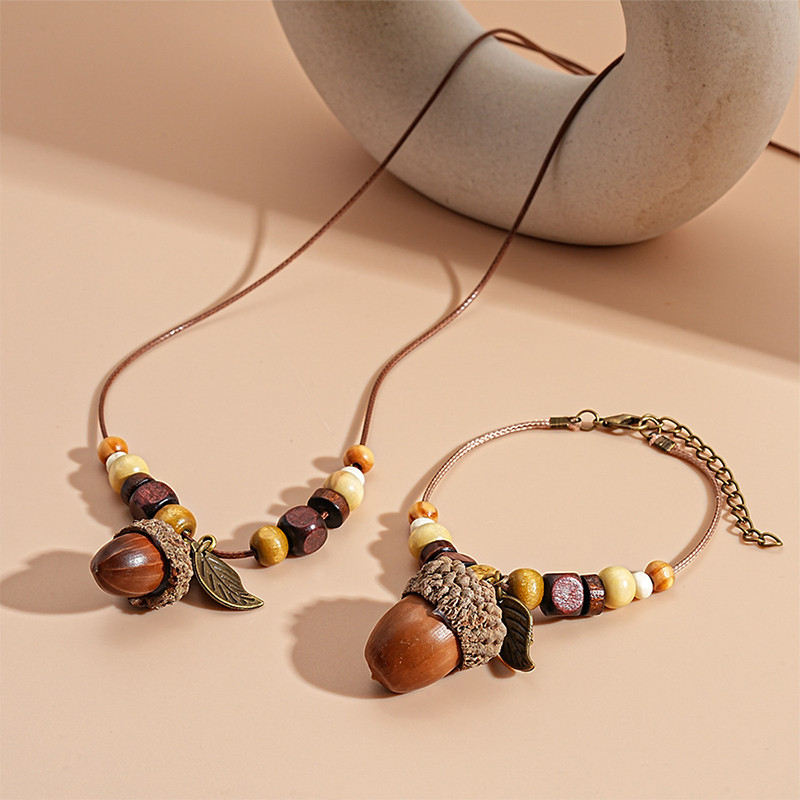 Pinecone Cute Elegant Pendant Fashion Jewelry Women Party Gifts Trendy Wood Temperament Delicate Accessories RG060