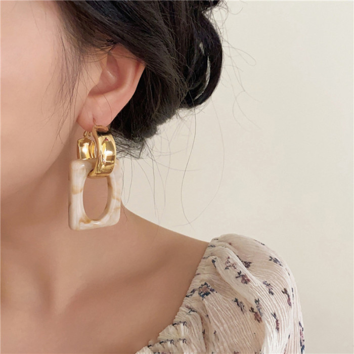 ✨ French Cool Geometric Acrylic Earrings | Beige Hollow Rectangle Retro Style