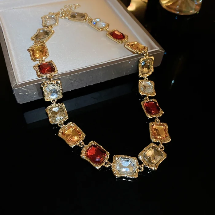 Light Luxury Inlaid Rhinestone Geometric Necklace Earring Set for Women Vintage Maillard New Sweater Chain Fashion Jewelry