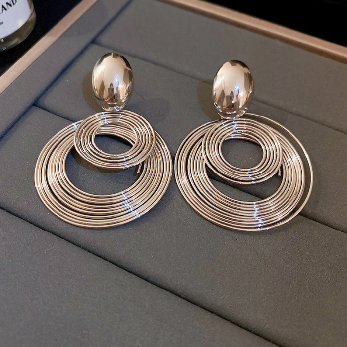 Multi-Layer Geometric Circle Coil Earrings ✨ Bold Gold Drop Design for Modern Chic Women