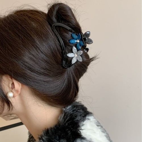 💐 Floral Elegance Hair Clip | Women's Sophisticated Styling Accessory ✨