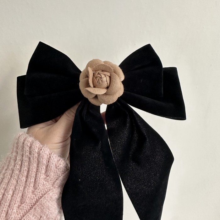 Women's Elegant Black Velvet Hair Clip with Bow & Imitation Pearl Accent - Luxurious Spring Mechanism, Hold for Thick Hair, Sophisticated Hairpin for Parties, Weddings, Everyday - Dainty Hair (Minimalist Design, One-Size-Fits-All, Solid Black Color