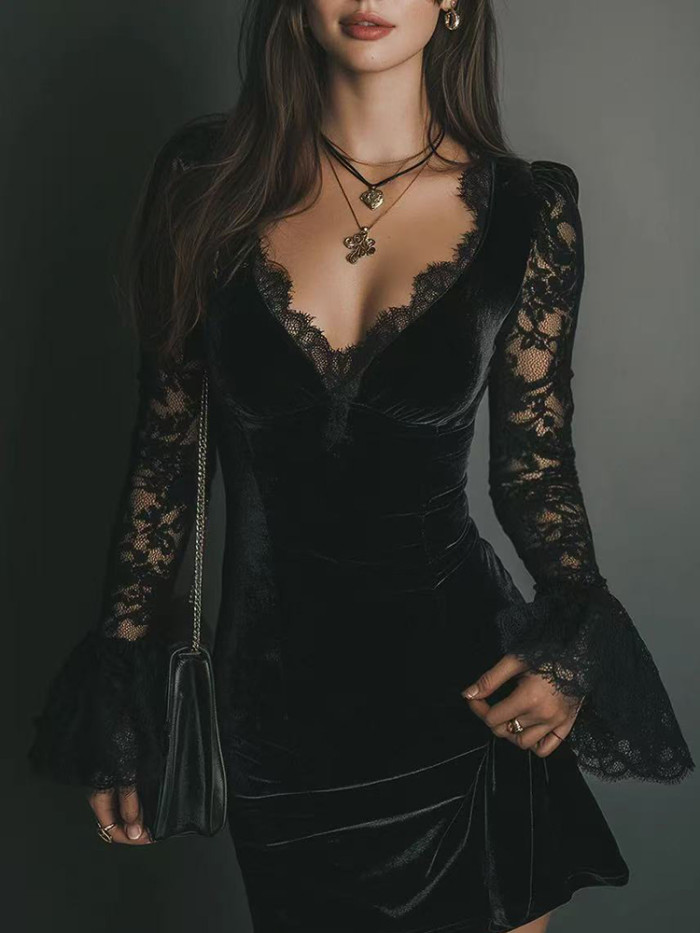 Sexy French Retro! V - neck Lace - Spliced Velvet Banquet Dress✨