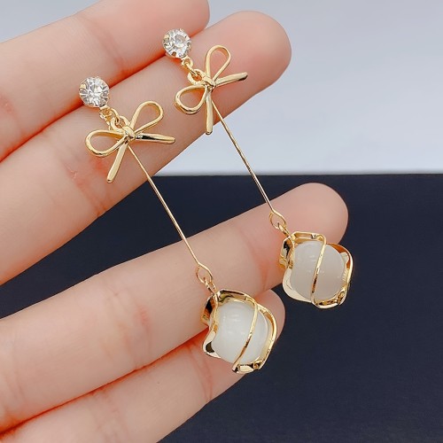1 Pair Elegant Minimalist Long Earrings with Glass Beads and Bow Design for Women, Stylish Face Shape Accent
