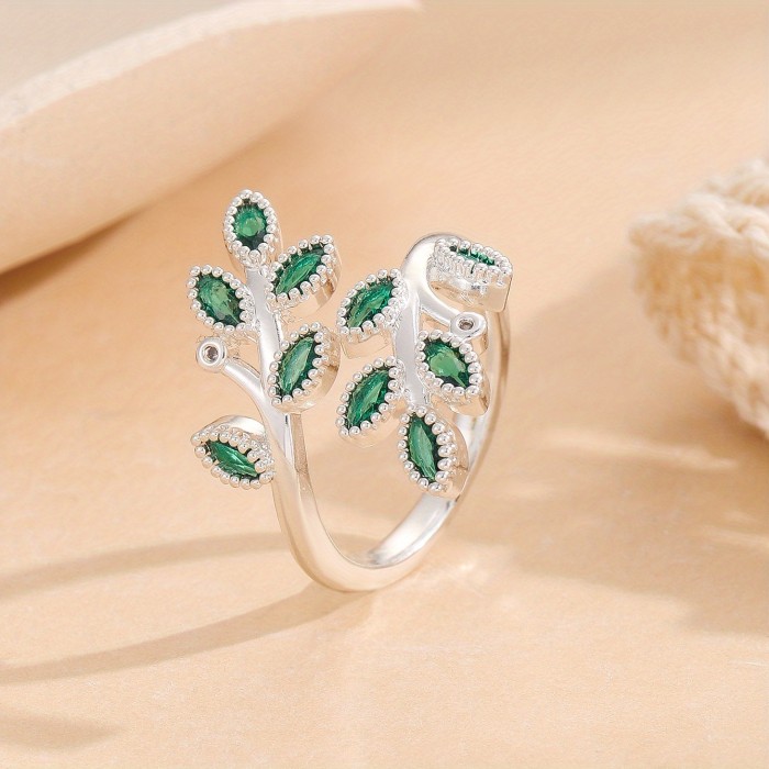 2025 European\u002FJapanese\u002FKorean, gorgeous copper ring, leaf creative opening ring