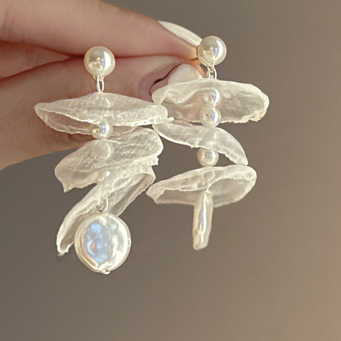 Elegant French Floral Dangle Earrings ✨