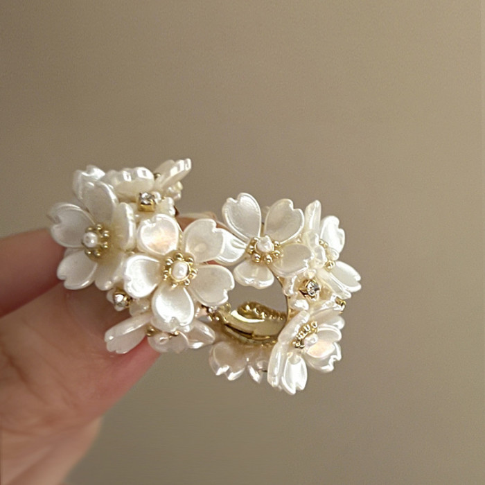 Elegant French Floral Dangle Earrings ✨