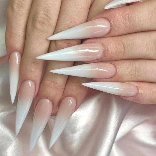 Elegant Gradient Stripe Long Stiletto Press On Nails ✨