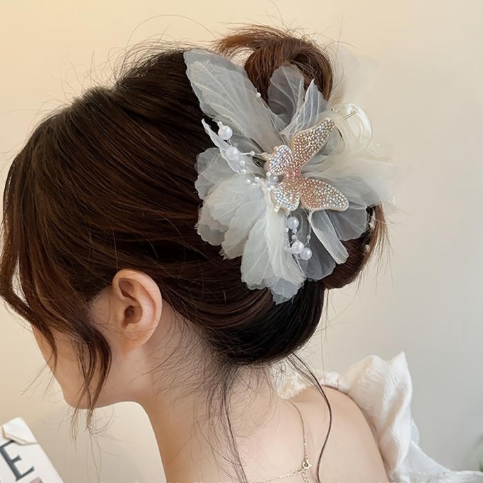 ✨ Elegant Sweet Butterfly Shark Hair Clip ✨