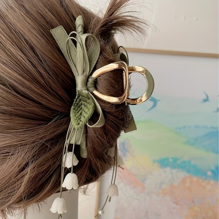 ✨ French-Style Lily of the Valley Tassel Hair Claw ✨