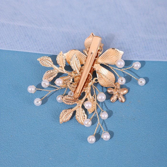✨Elegant Flower Leaf Golden Imitation Pearl Duckbill Clip Hairpin✨