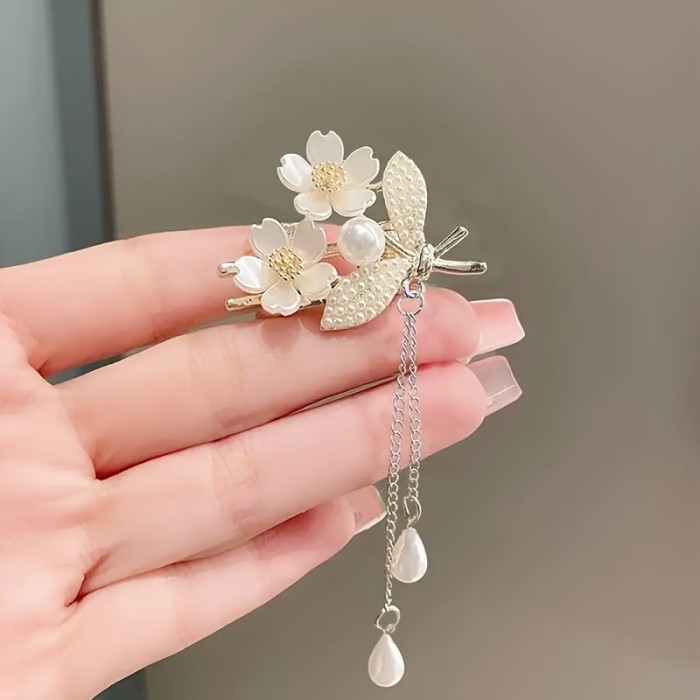 ✨Elegant Lily of the Valley Tassel Hair Clip✨