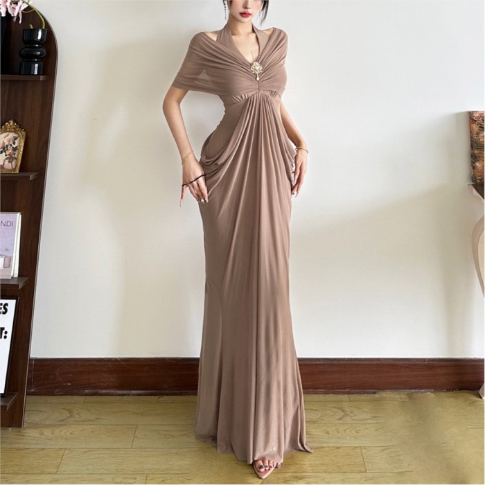 ✨Elegant V-Neck Mesh Spliced Backless Long Hip-Covering Dress✨
