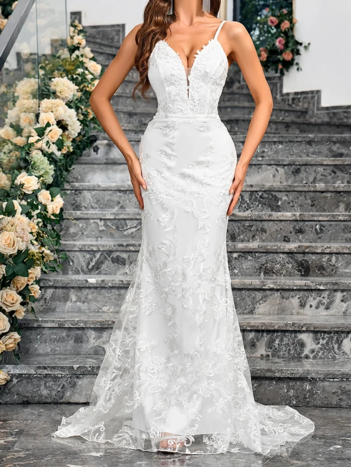 ✨Elegant Embroidered Backless Deep V Mermaid Gown✨