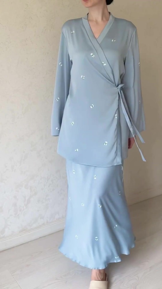 ✨Chic Print V-Neck 2-Piece Long Sleeve Skirt Set✨