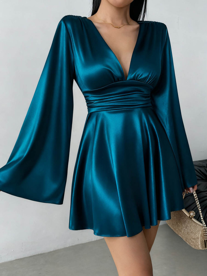 ✨Solid Color Long Sleeve Deep V-Neck Mini Dress✨