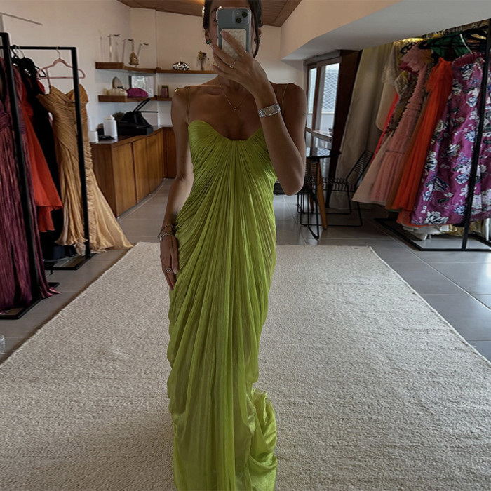 ✨Solid Halter Backless Pleated Chiffon Evening Dress✨