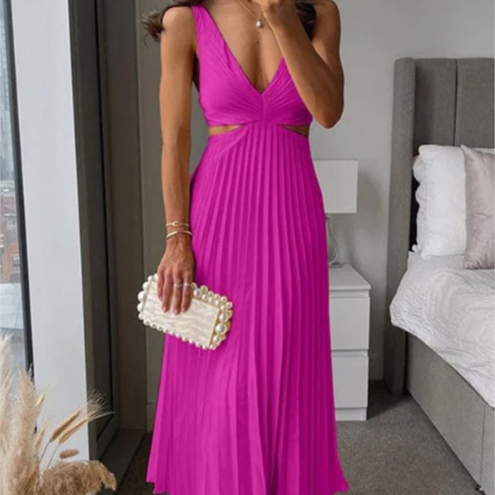 ✨Elegant V-neck Hollow Out Backless Pleated Maxi Dress✨