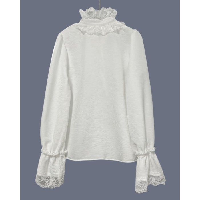 ✨Boho Chic V-Neck Ruffled Lace Blouse✨
