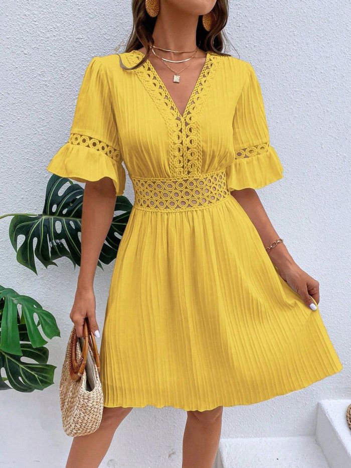 ✨ Hollow Splicing Lace V-Neck Dress ✨