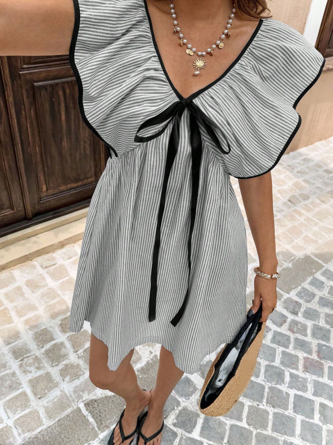 ✨Beach & Dating V-Neck Ruffled Flounce Sleeve Striped Mini Dress🌸