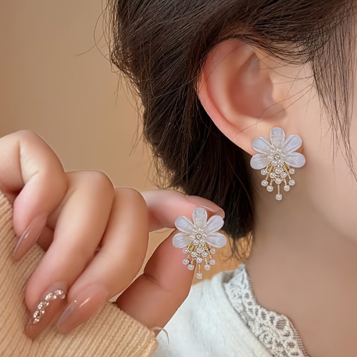 ✨Daily & Banquet French Elegant Flower Drop Earrings🌸